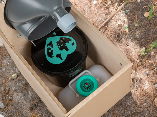 How does a composting toilet work?